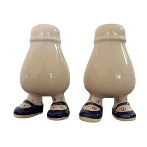 VTG Carlton Made in England Mary Jane Shoes Salt and Pepper Shakers Cottage